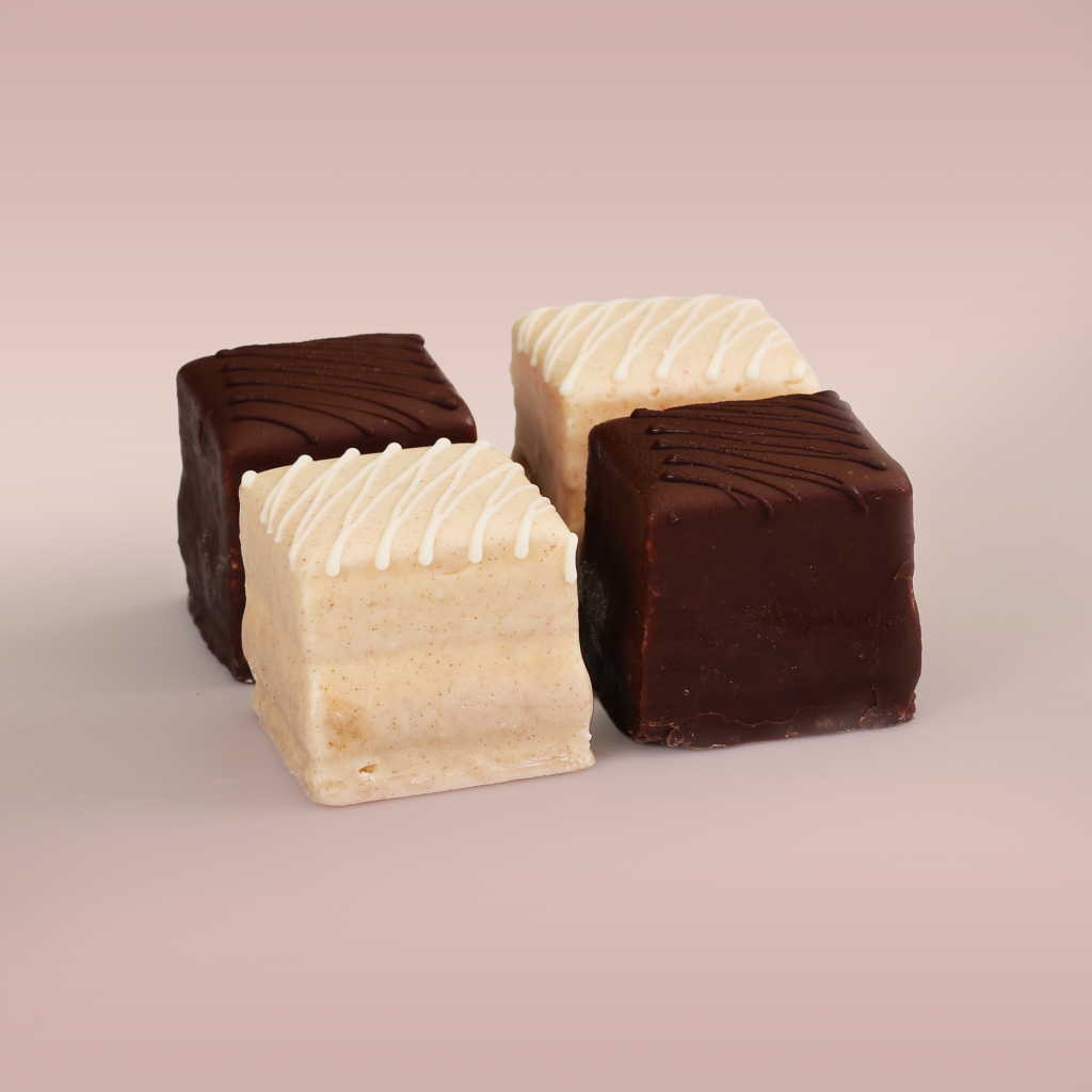 Petit four Two Tasty