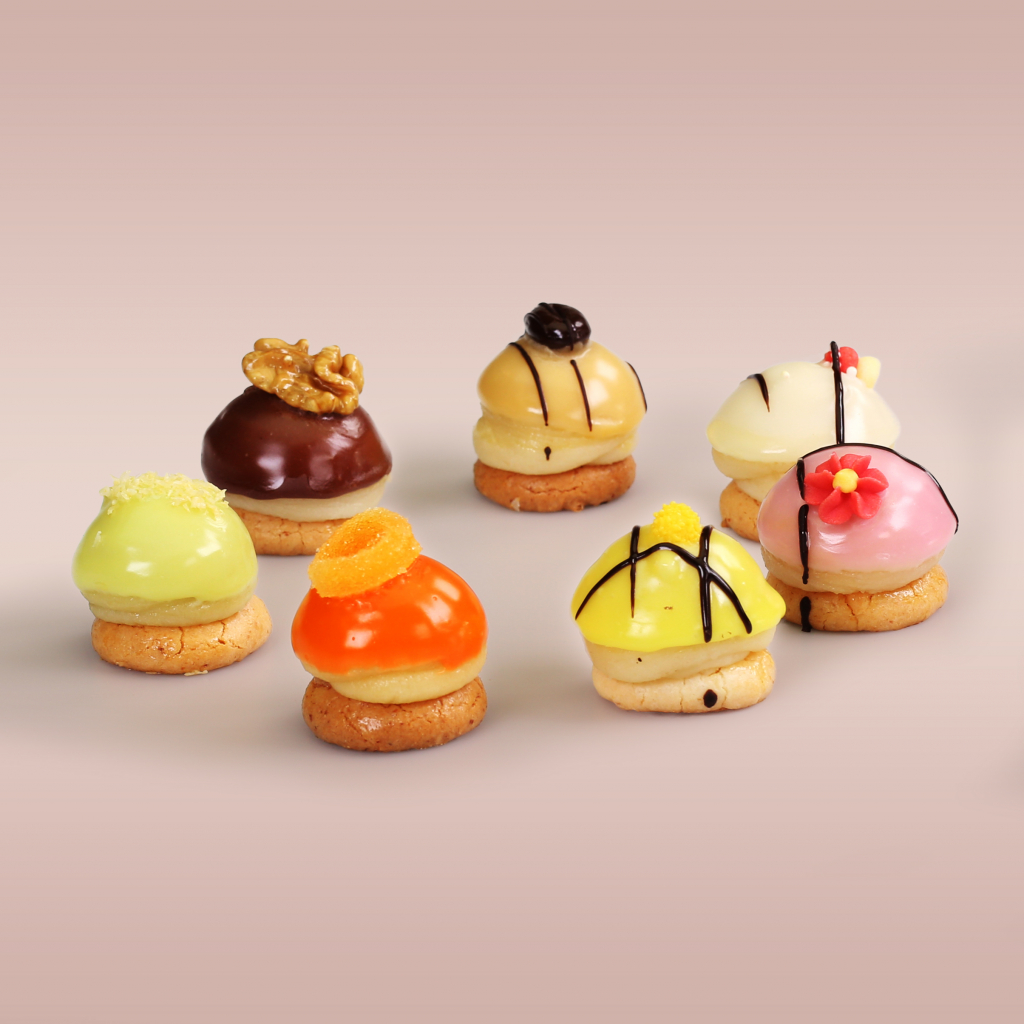 Petit Fours Marsepein