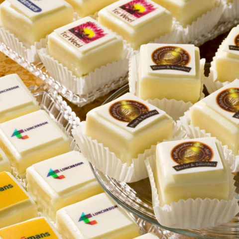 Petit Fours LOGO